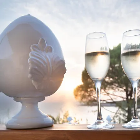 Baia Delle Agavi Villa *